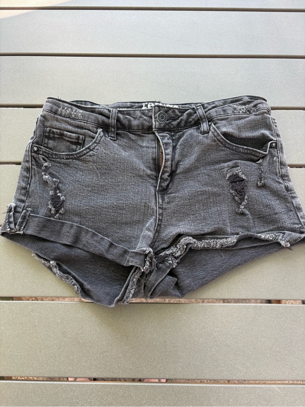 Vintage Y2K Refuge Distressed Black Denim Mid Rise Shortie Shorts Size 6